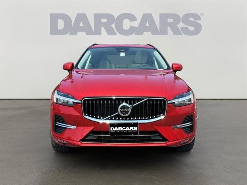 2022 Volvo XC60 B5 Momentum