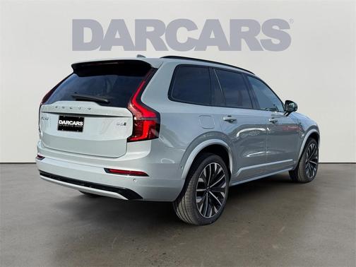 2026 Volvo XC90 B6 Ultra Dark Theme 6-Seater