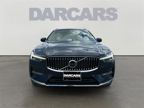 2023 Volvo XC60 B5 Ultimate Bright Theme