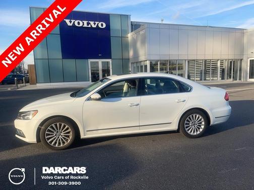 2016 Volkswagen Passat 1.8T SE w/Technology