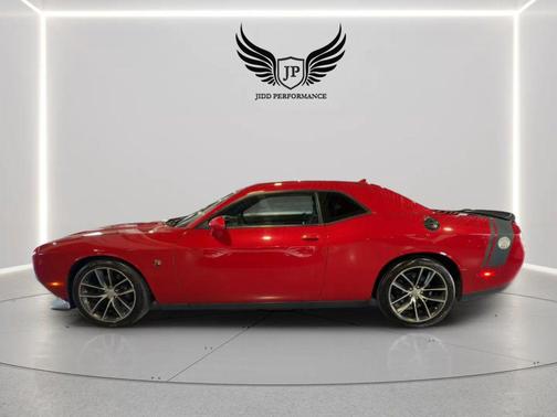 Redline Red Tricoat Pearl 2016 Dodge Challenger R/T Scat Pack