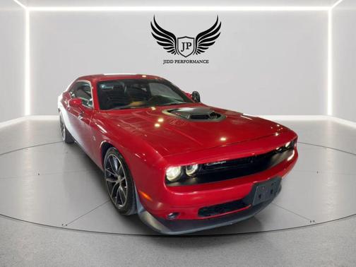 Redline Red Tricoat Pearl 2016 Dodge Challenger R/T Scat Pack