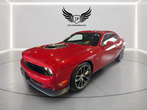 Redline Red Tricoat Pearl 2016 Dodge Challenger R/T Scat Pack