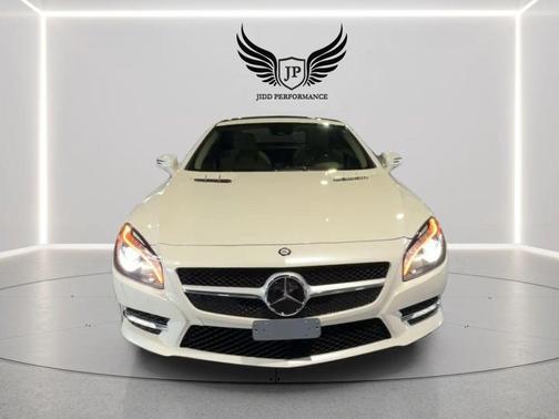 White 2014 Mercedes-Benz SL-Class SL 550 Roadster 2D