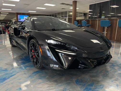 Black 2023 McLaren Artura Coupe 2D Coupe