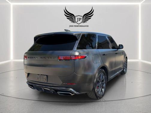 Santorini Black Metallic 2023 Land Rover Range Rover Sport SE