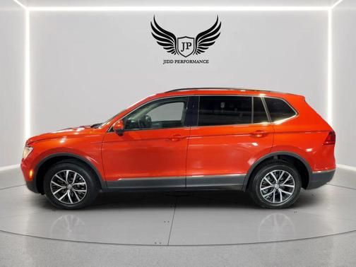 Habanero Orange Metallic 2018 Volkswagen Tiguan 2.0T SEL