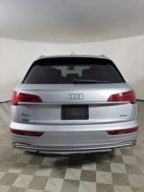 Florett Silver Metallic 2021 Audi Q5 45 Premium