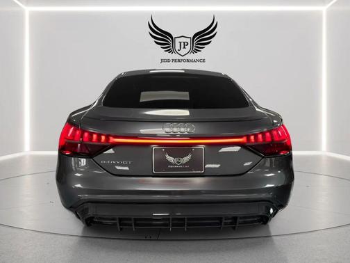 Daytona Gray Pearl Effect 2022 Audi e-tron GT Premium Plus