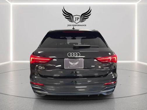 Mythos Black Metallic 2020 Audi Q3 45 S line Premium Plus