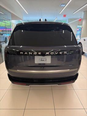 Varesine Blue Metallic 2026 Land Rover Range Rover P400 SE 7 Seat