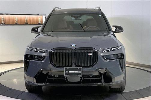 2025 BMW X7 M60i