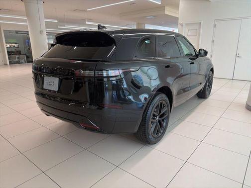 Santorini Black Metallic 2026 Land Rover Range Rover Velar P400 Dynamic SE