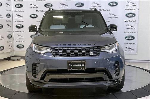 2024 Land Rover Discovery P300 Dynamic SE