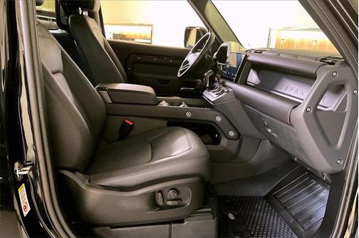 2025 Land Rover Defender 90 P400 X-Dynamic SE