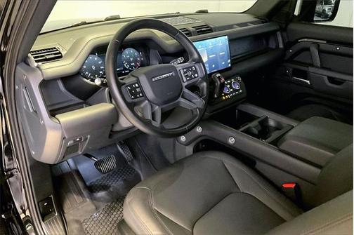 2025 Land Rover Defender 90 P400 X-Dynamic SE