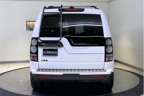 2013 Land Rover LR4 Base