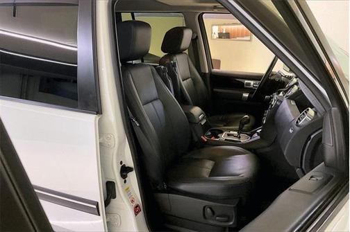 2013 Land Rover LR4 Base