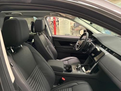 2025 Land Rover Discovery Sport S