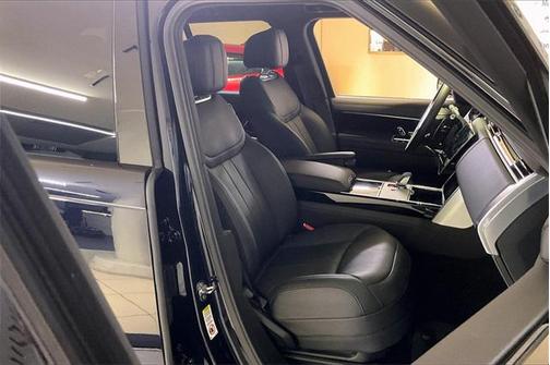 2024 Land Rover Range Rover P530 SE