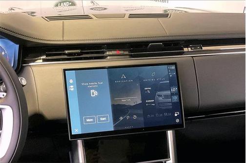 2024 Land Rover Range Rover P530 SE