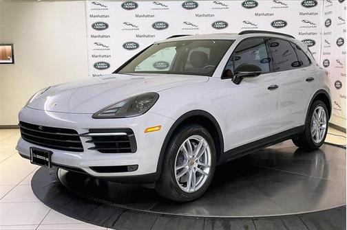 2022 Porsche Cayenne Base (Tiptronic)