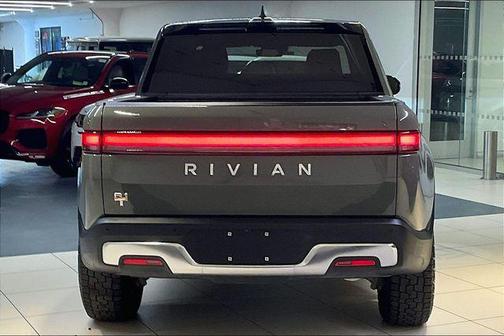 Launch Green 2023 Rivian R1T Launch Edition