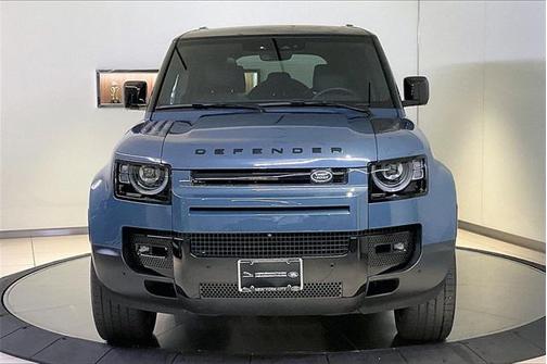 2023 Land Rover Defender 110 SE