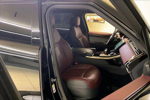 2023 Land Rover Range Rover Sport SE