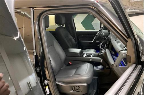 2025 Land Rover Defender 110 P400 X-Dynamic SE