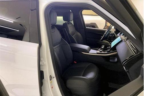 2023 Land Rover Range Rover Sport SE