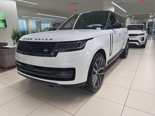 2025 Land Rover Range Rover P530 SE 7 Seat