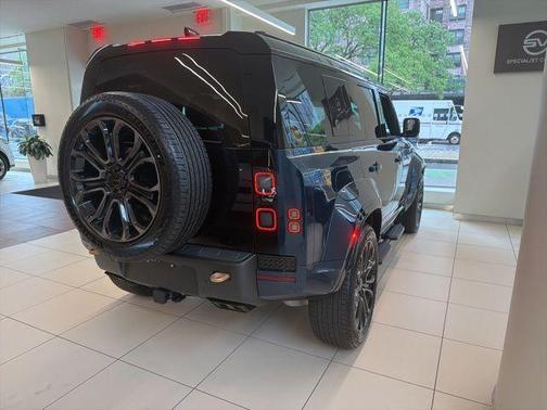 Sargasso Blue Premium Metallic 2026 Land Rover Defender P635 OCTA