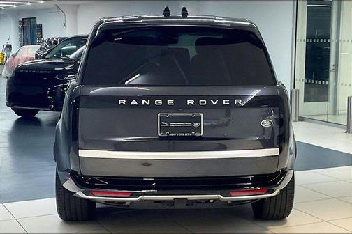 Carpathian Grey Premium Metallic 2023 Land Rover Range Rover Autobiography