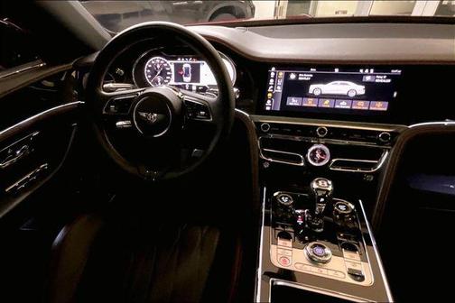 Dragon Red II Metallic 2022 Bentley Flying Spur V8