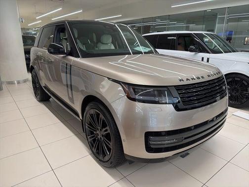 Batumi Gold Premium Metallic 2026 Land Rover Range Rover P530 SE