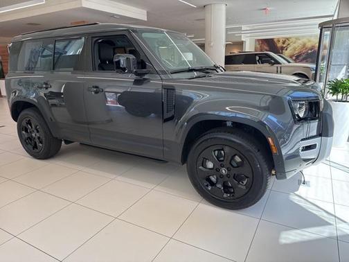 2025 Land Rover Defender 110 P300