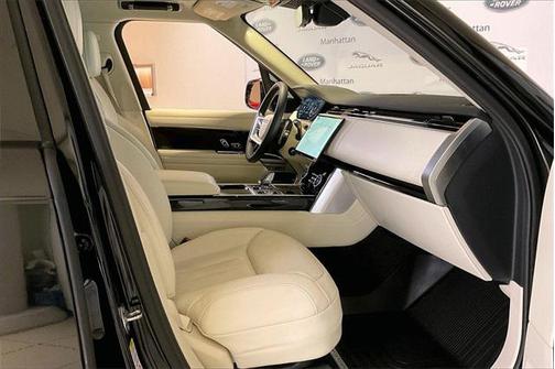 2023 Land Rover Range Rover P530 SE