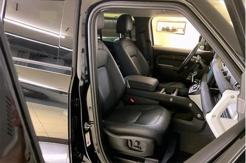 2024 Land Rover Defender 110 P300
