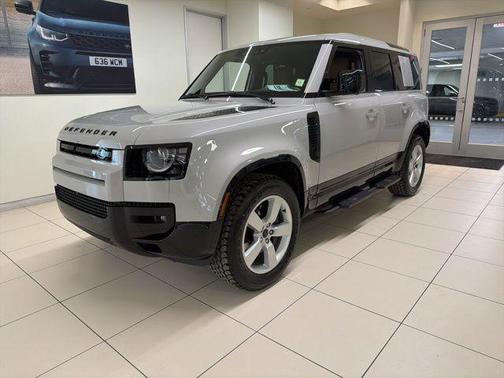 2026 Land Rover Defender X-Dynamic SE