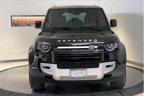 2023 Land Rover Defender 110 SE