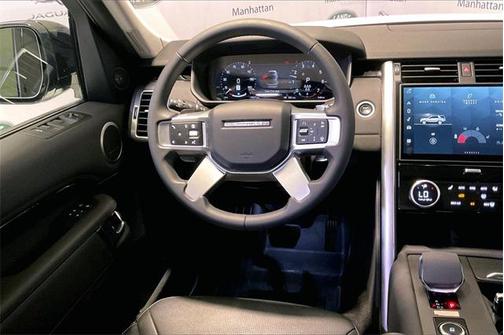 2024 Land Rover Discovery P300 S