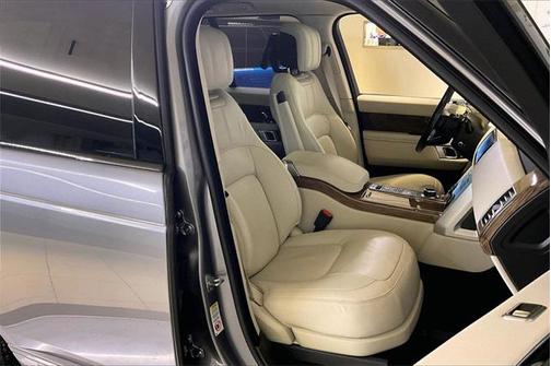 2022 Land Rover Range Rover Westminster