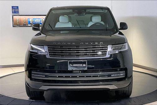 Santorini Black Metallic 2024 Land Rover Range Rover P400 SE
