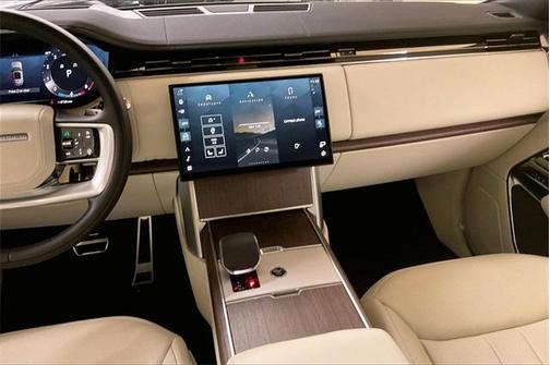 2024 Land Rover Range Rover P530 SE