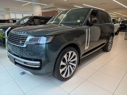 Belgravia Green Metallic 2026 Land Rover Range Rover P530 Autobiography