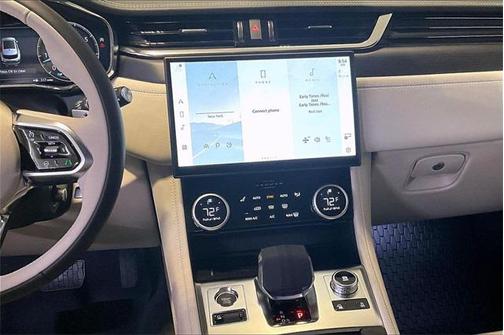 2025 Jaguar F-PACE R-Dynamic S P400 AWD Automatic