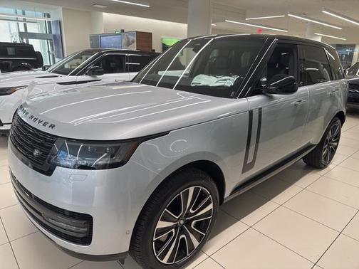 2025 Land Rover Range Rover P530 SE