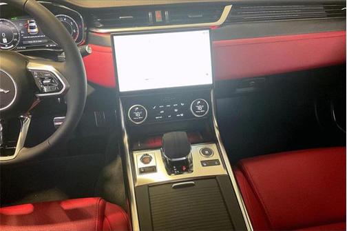 2024 Jaguar XF R-Dynamic SE P250 AWD Automatic