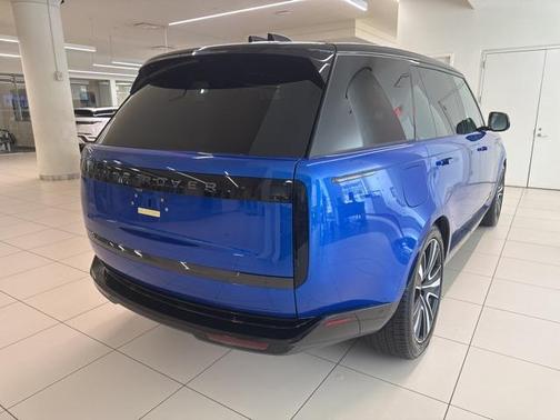 2025 Land Rover Range Rover P530 Autobiography
